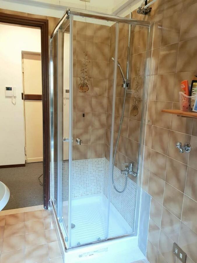 Studio Luna Apartments Милан Экстерьер фото
